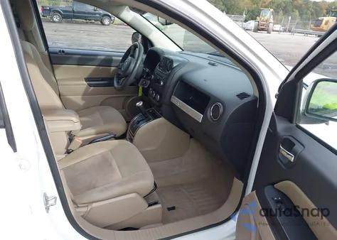 2017 Jeep Compass Sport Fwd из США, поврежденный, VIN 1C4NJCBA0HD123487